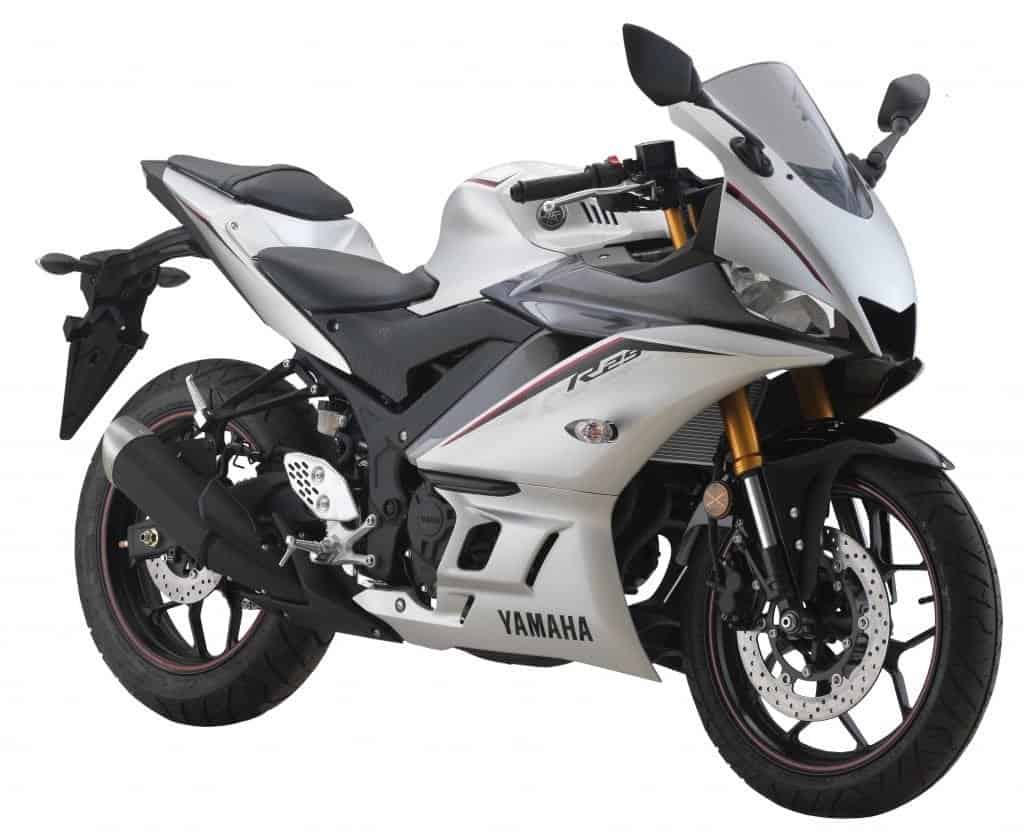 2020-Yamaha-R25-Silver-