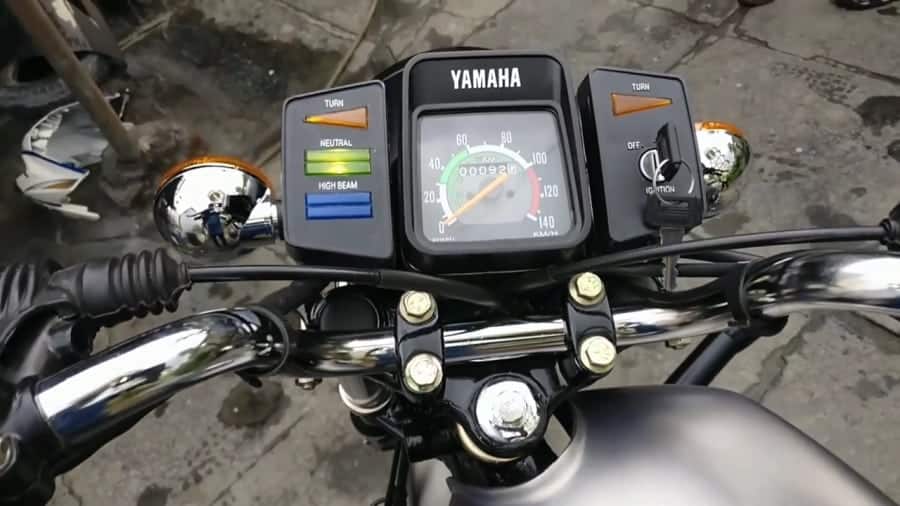 Yamaha-RX-100-the-legendary-bike-done-stunning-modification